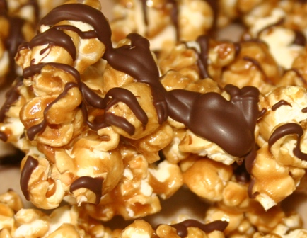 Caramel Popcorn Chocolate Drizzle - Large-