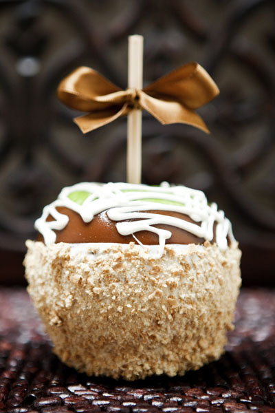 Cheesecake-Gourmet Caramel Apple, Apple Pie Caramel Apple, Apple Pie, Caramel Apple Favors