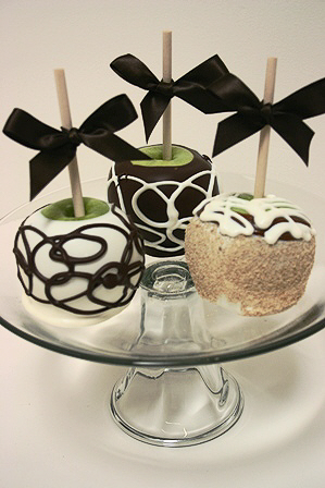 Petite Caramel Apple Trio - Chocolate